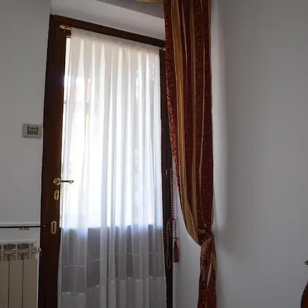 公寓 La Casa Di Sotto